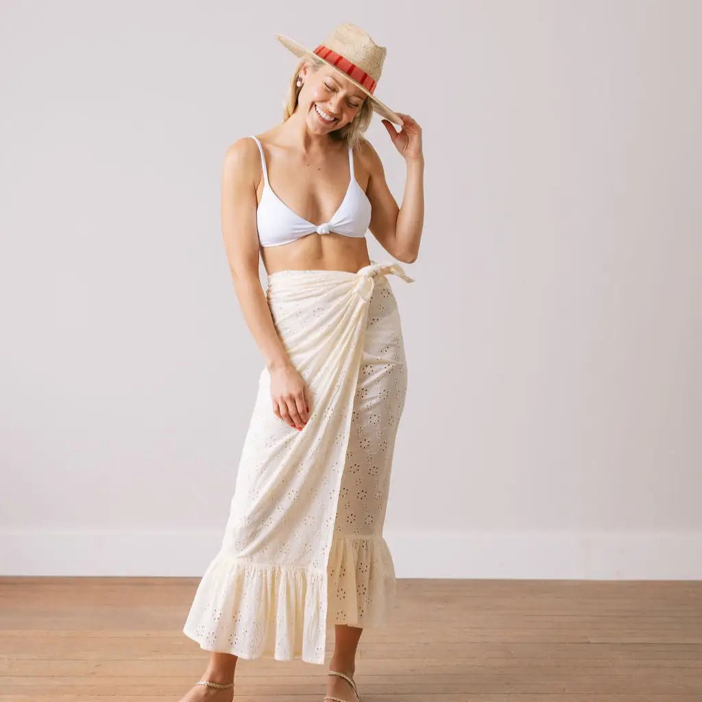 Ivory Eyelet Sarong *One Size*