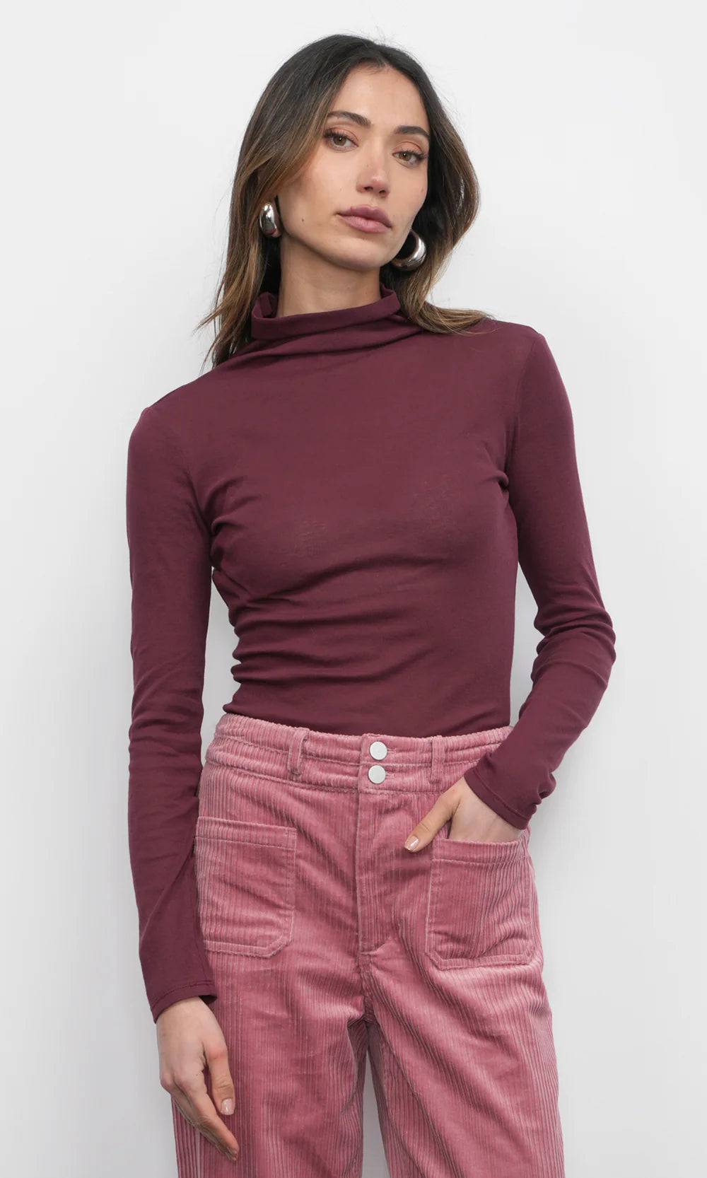 Astra High Neck