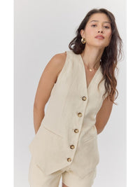 Tannia Vest