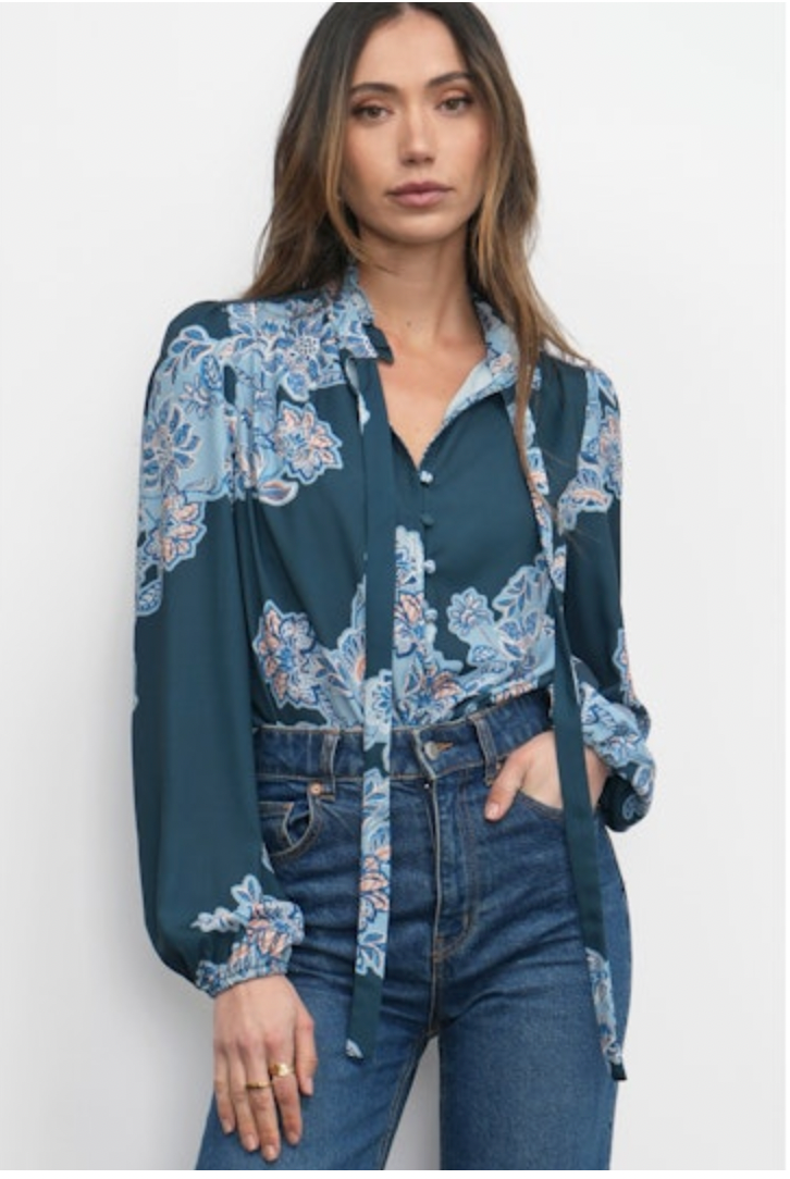 Cierra Blouse